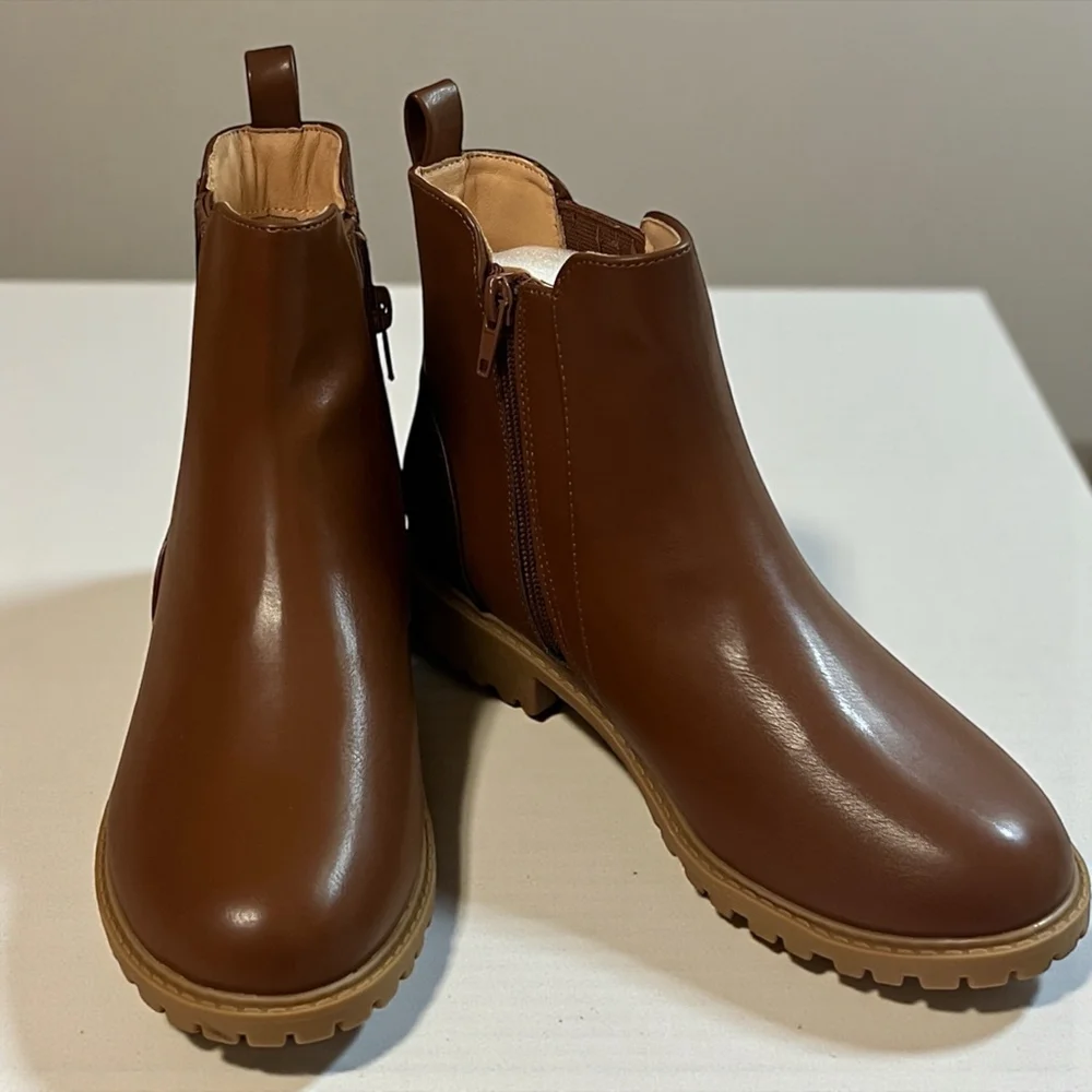 Brown Side Zip Lug Sole Ankle Boots Girls Size 4Y Faux Leather Chelsea Style